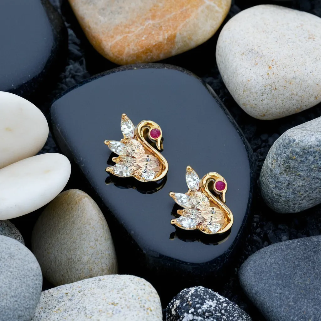 Traditional Indian jewelry piece featuring elegant design and refined craftsmanship from Tanmai Jewelers